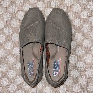 Bobs beige wedge size 7